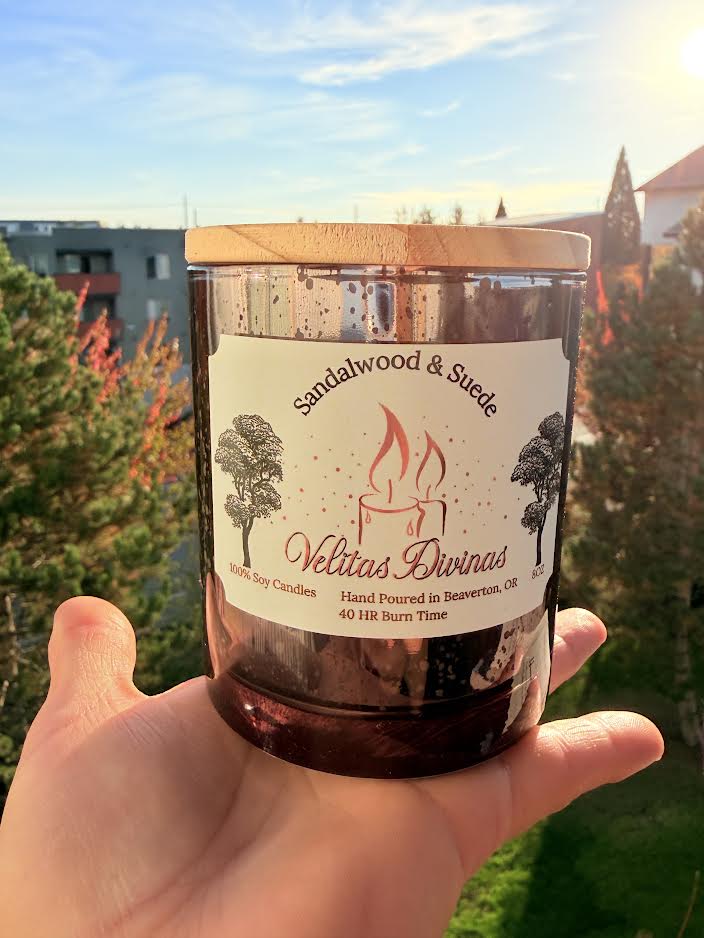 Sandalwood & Suede candle